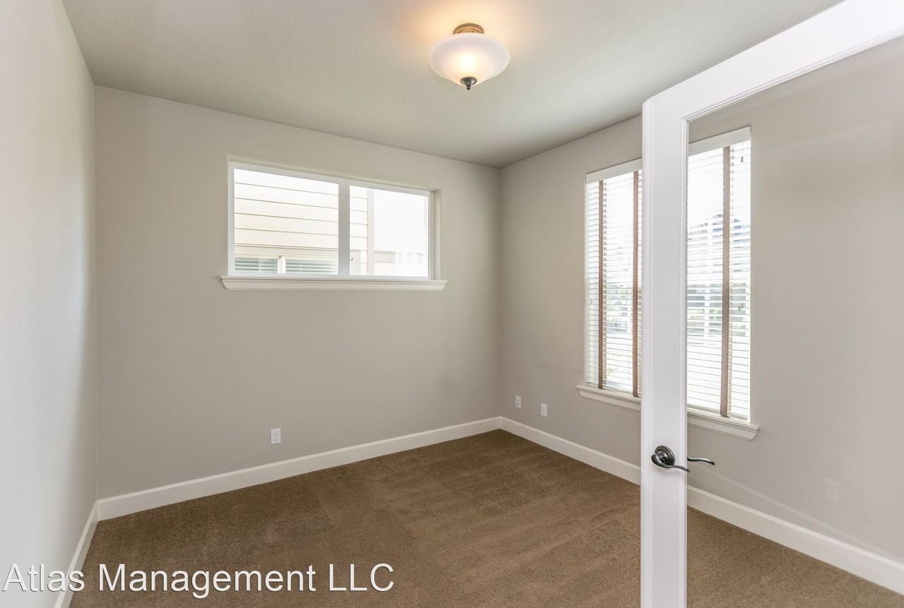 10855 Sw Barber St - Photo 3 of 20