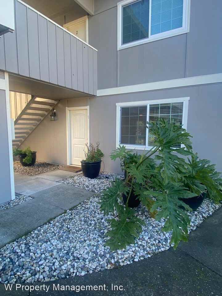 92 Hendley Street - Photo 3 of 15