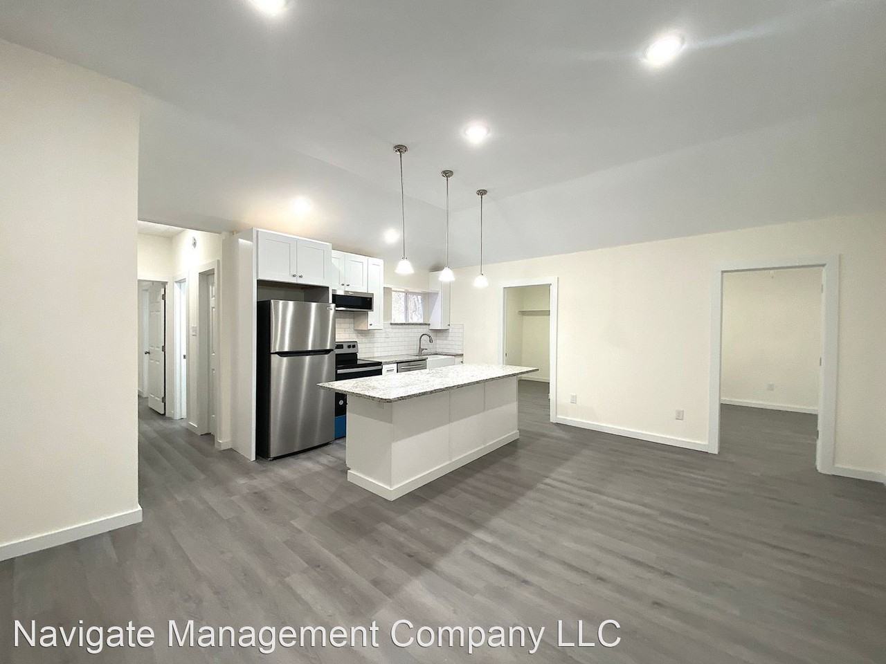 4939 Corrigan Ave - Photo 2 of 12