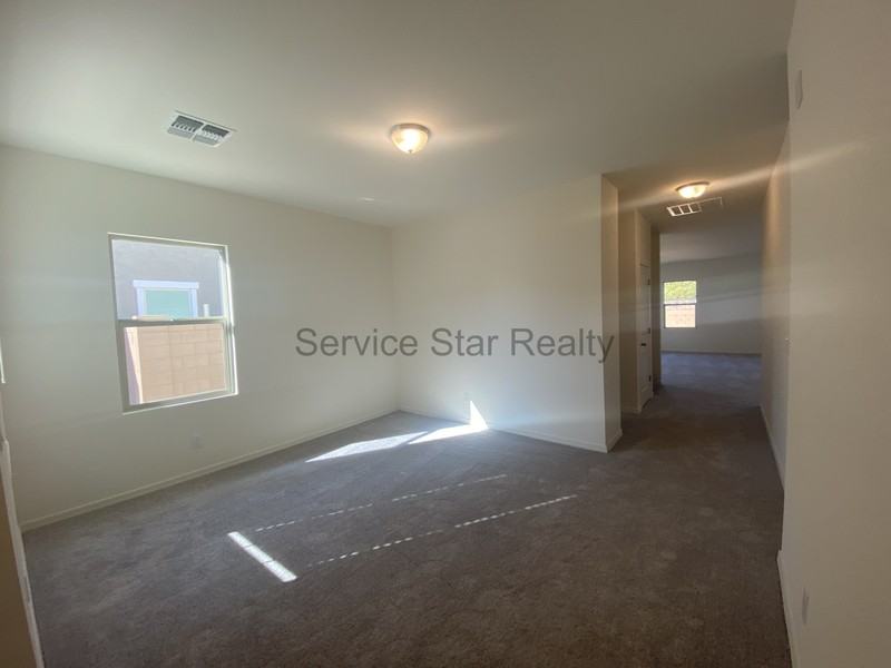 2402 E Alonso Dr - Photo 6 of 26