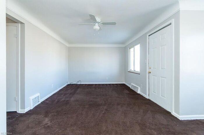 17514 Holly Hill Dr - Photo 3 of 29