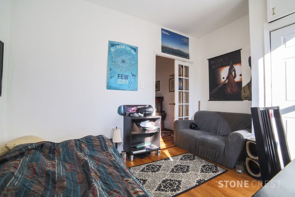 225 W 110th St #6