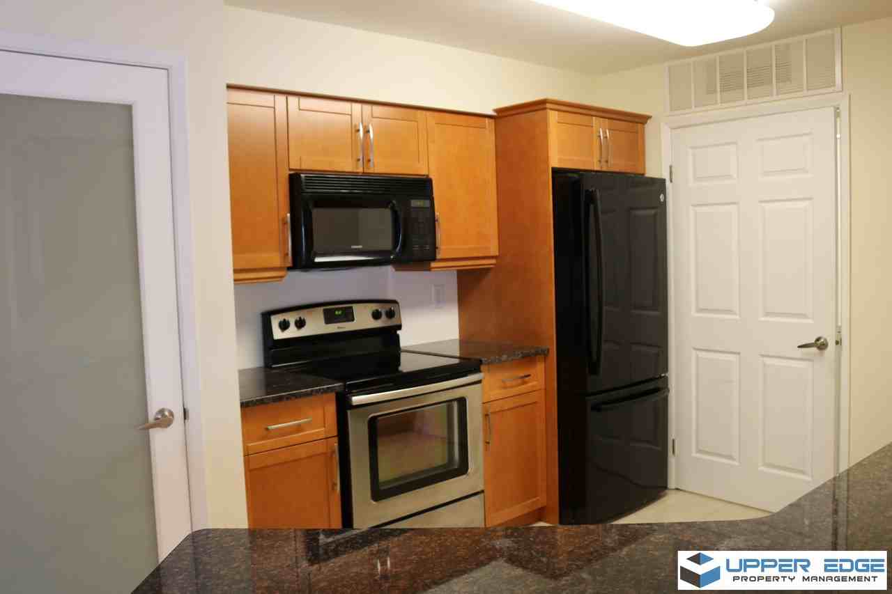 835 Keewatin Estates - Photo 3 of 33