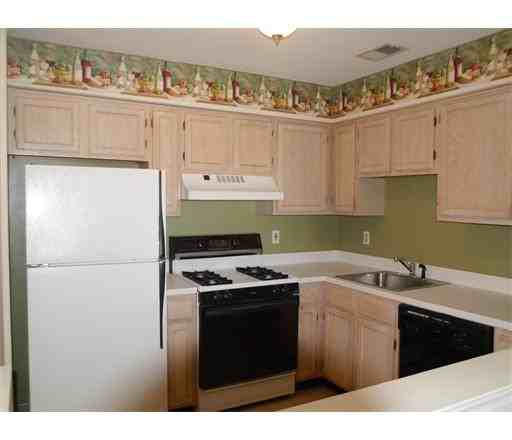 136 Waterford Dr - Photo 3 of 14