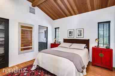 324 W Overlook Rd - Photo 2 of 11