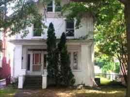 featured image of 615 10th Ave #1