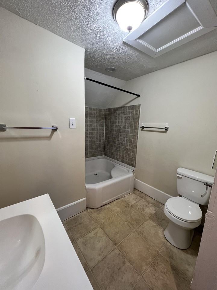 1701 Grove Ave #1 - Photo 4 of 7