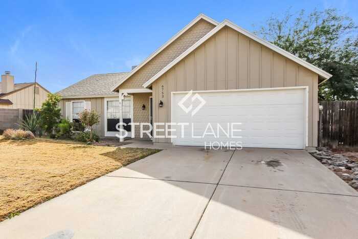 6753 W Ironwood Dr - Photo 2 of 15