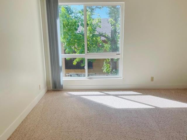 235 Camelback Rd - Photo 6 of 7