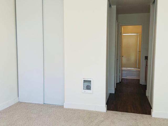 235 Camelback Rd - Photo 7 of 7