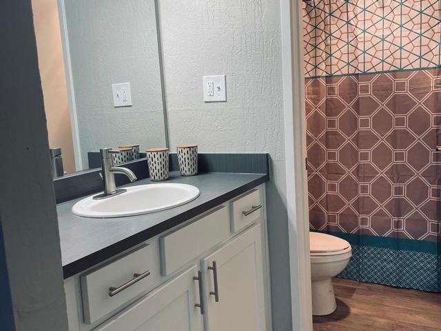 235 Camelback Rd - Photo 4 of 4