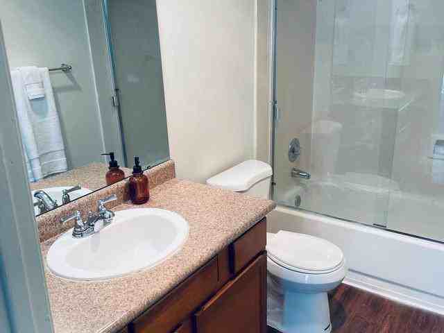 235 Camelback Rd - Photo 6 of 7