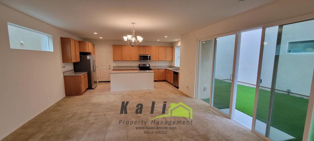 1333 Pershing Rd - Photo 2 of 23
