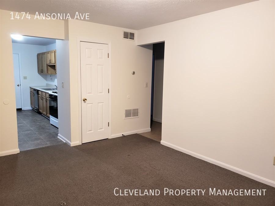 1474 Ansonia Ave - Photo 3 of 14