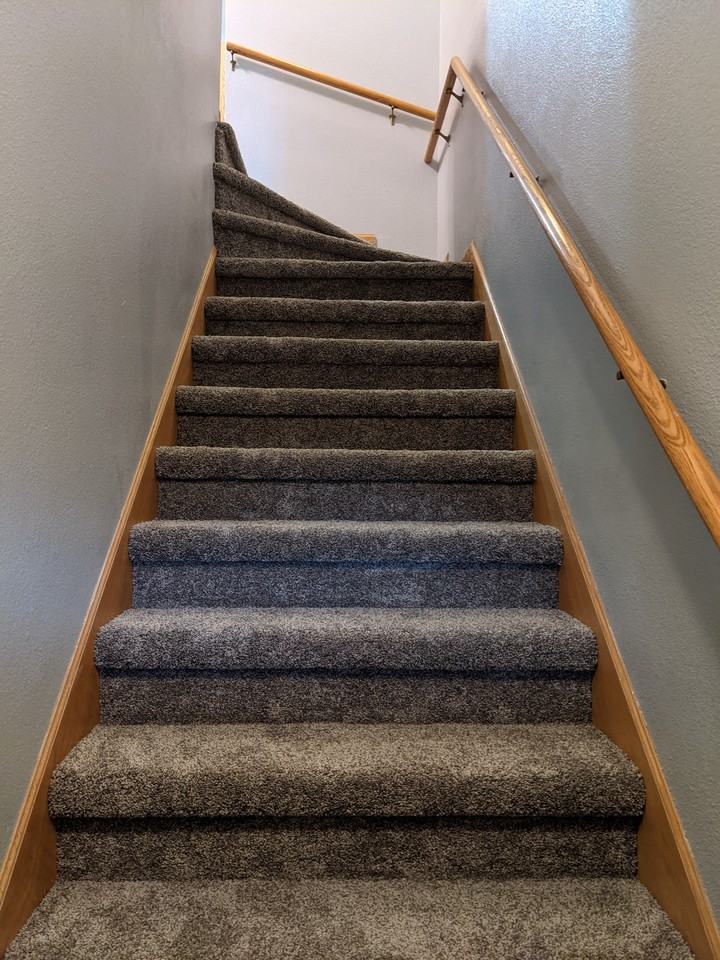 1670 Wedgewood Dr #202 - Photo 3 of 8