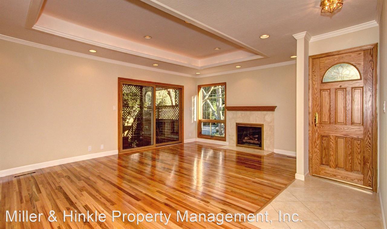 12909 Foothill Ln - Photo 3 of 19