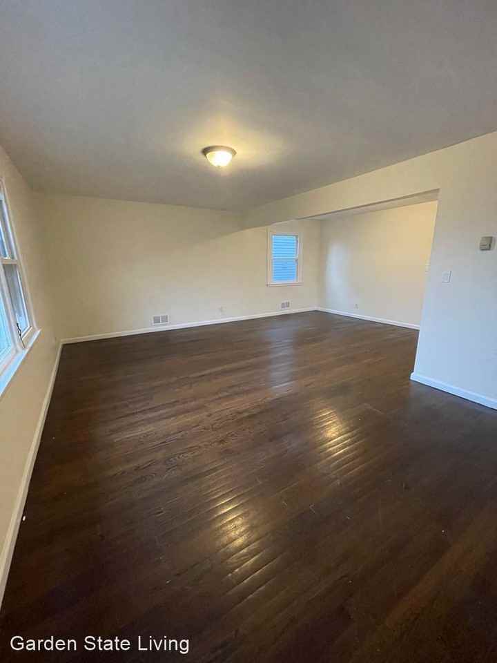 420-422 Fabyan Place - Photo 2 of 13