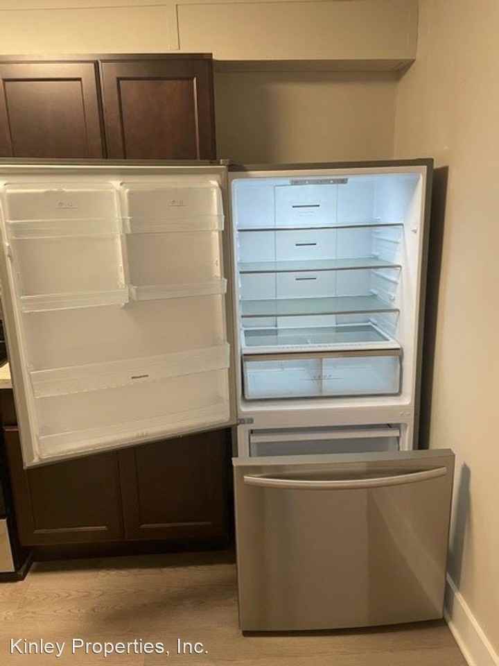 Julia Ave - Photo 2 of 13