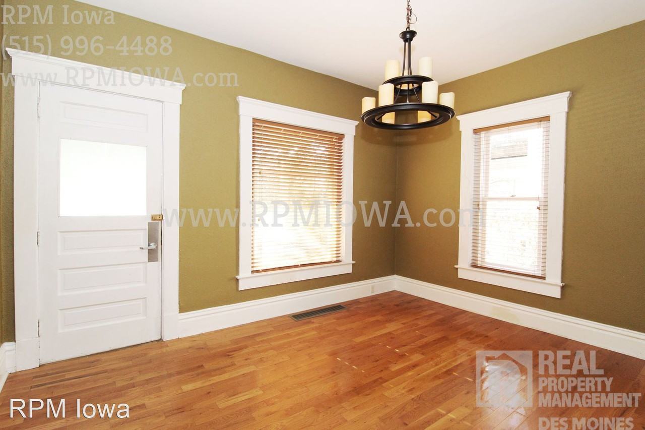816 Des Moines St - Photo 2 of 14