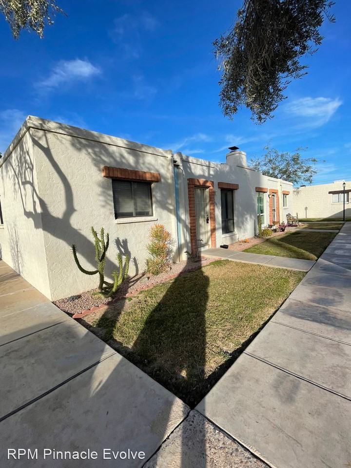 8010 E Oak St #001 - Photo 2 of 12