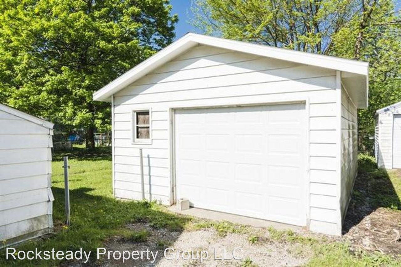 1309 N Champaign St - Photo 3 of 9