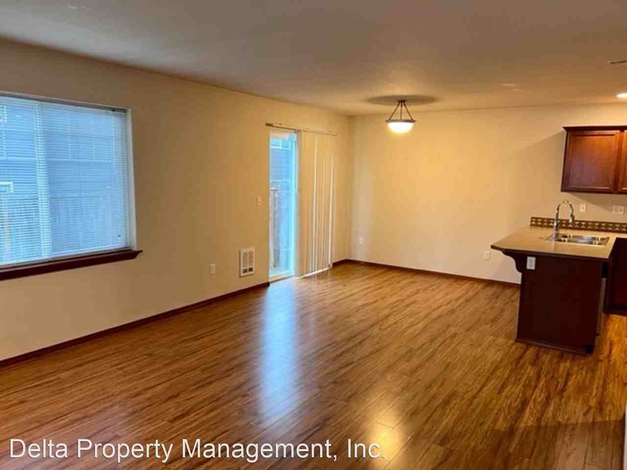 3301 182nd St Ne - Photo 3 of 8