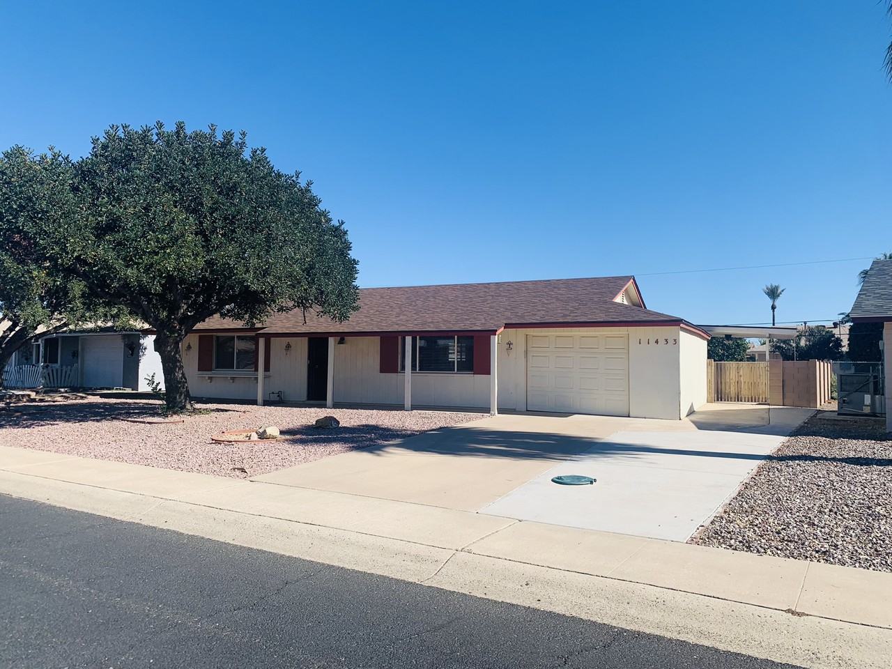 11433 N Hagen Dr - Photo 3 of 39