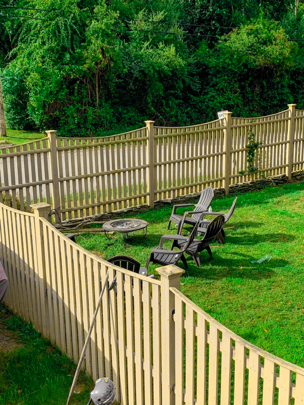 383 Davit Ave - Photo 2 of 28