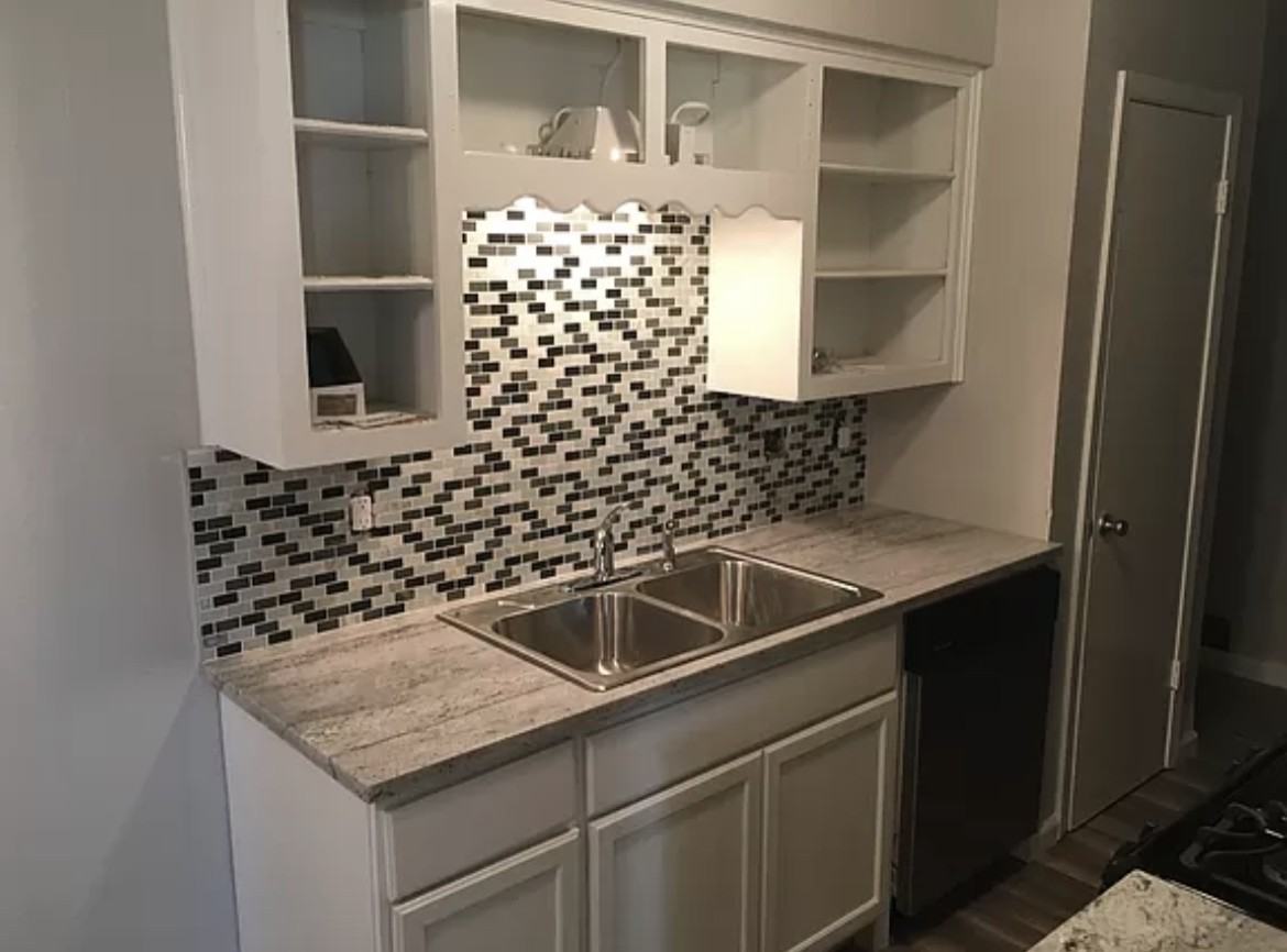 5011 Copperbend Blvd #B - Photo 4 of 9