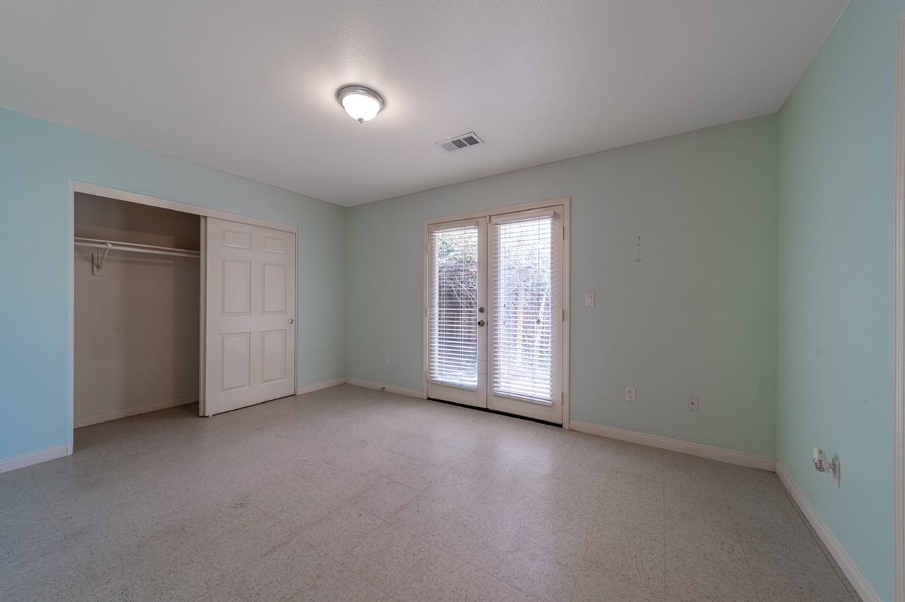 730 Pine Ave - Photo 3 of 20