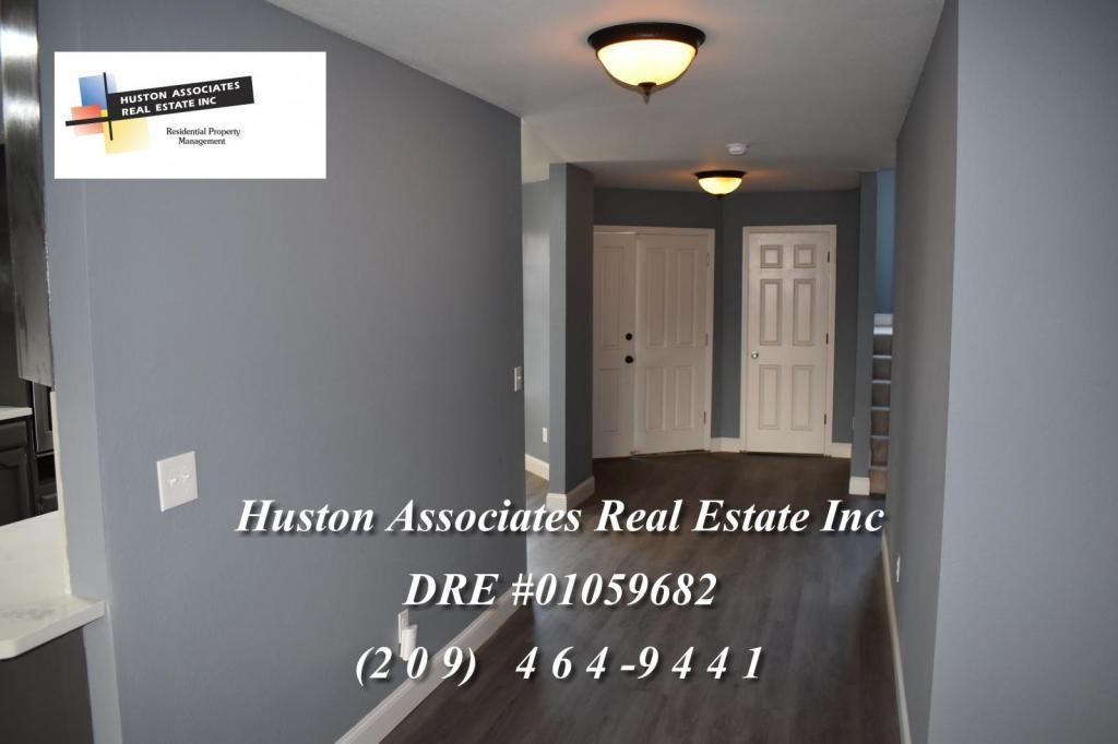 3364 Schooner Dr - Photo 2 of 24