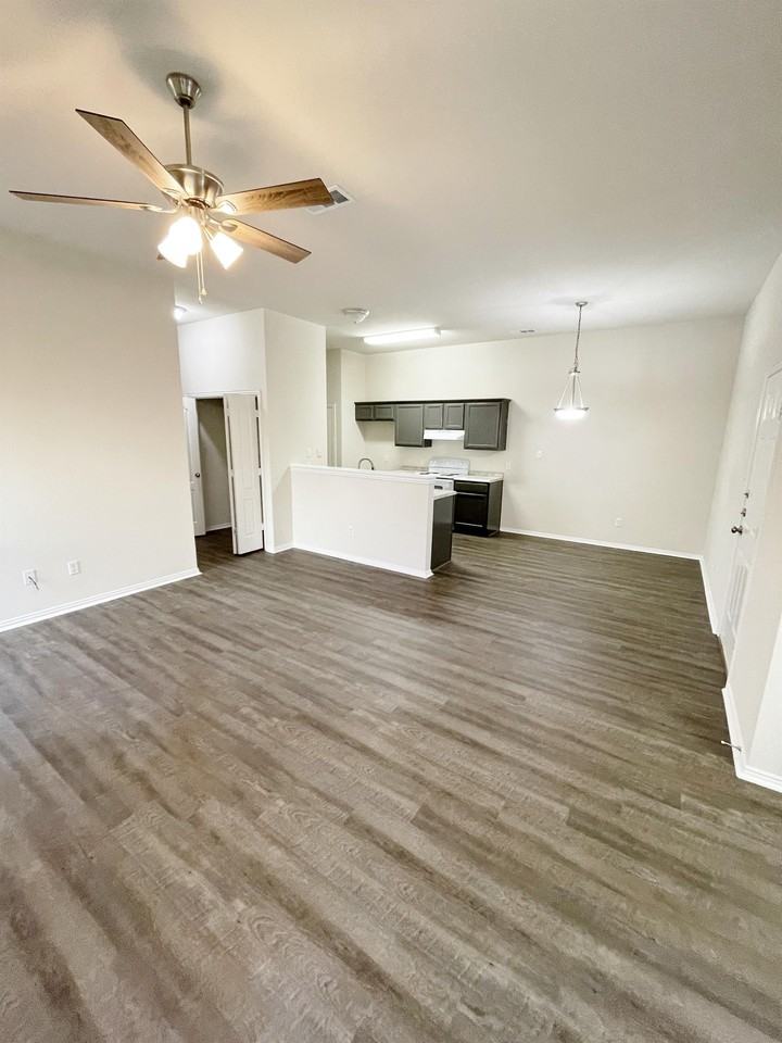 11901 Metmora Ct #11901 - Photo 2 of 12