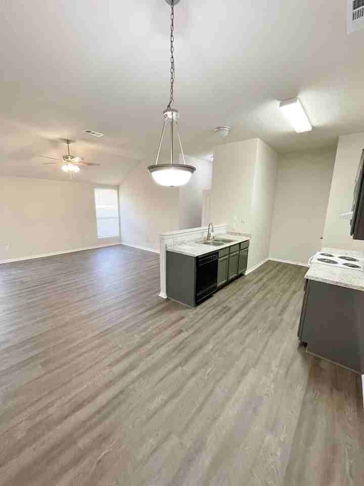 11901 Metmora Ct #11901 - Photo 3 of 12