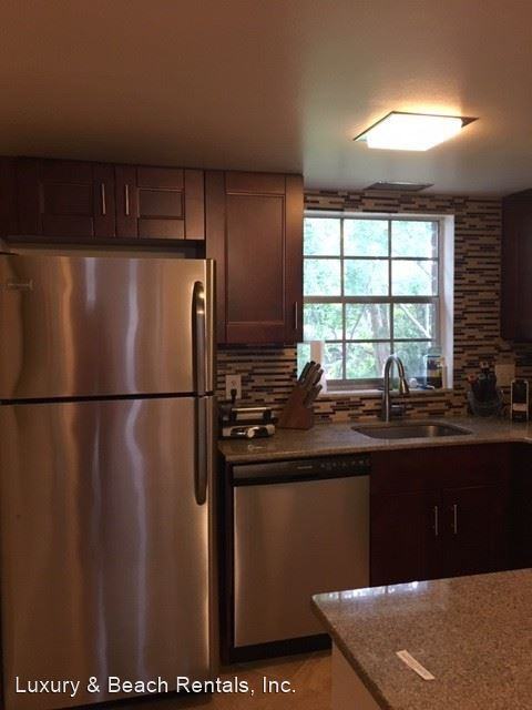 8350 13th St N #D - Photo 3 of 12