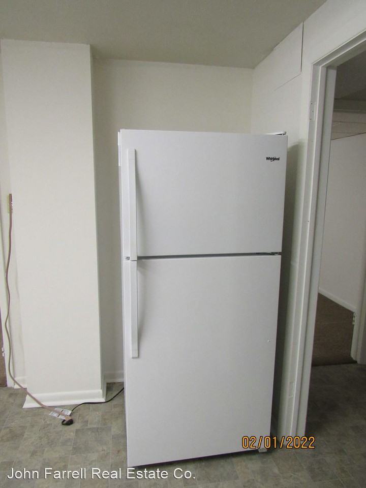 105 S. Main Street - Photo 3 of 11