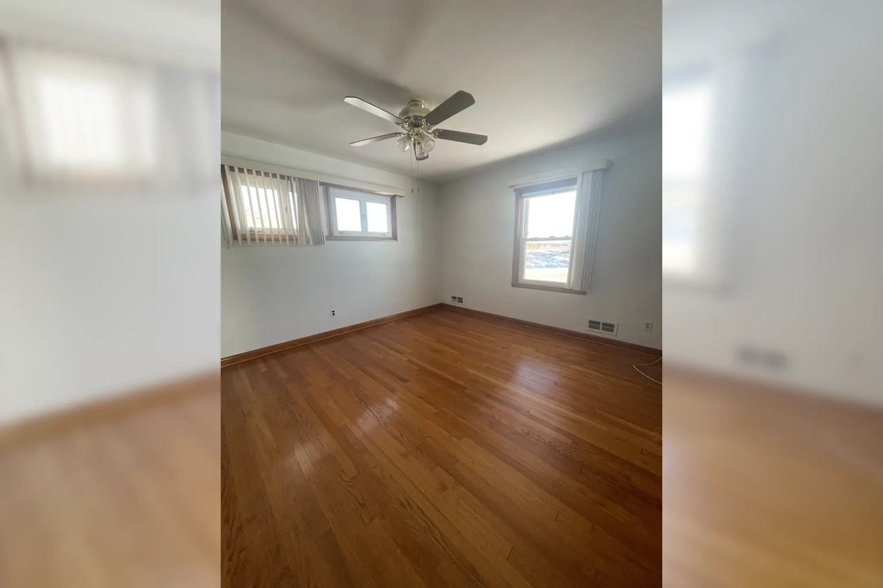 19006 Graystone Rd - Photo 3 of 17