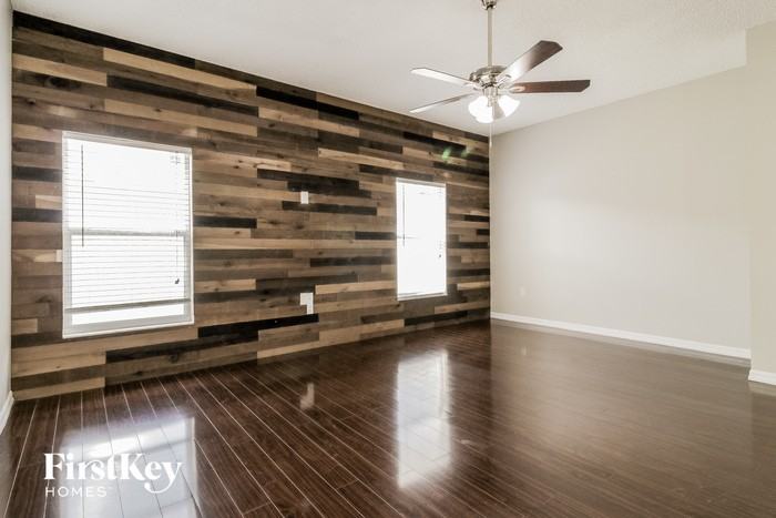 5533 Willow Bend Trl - Photo 3 of 15