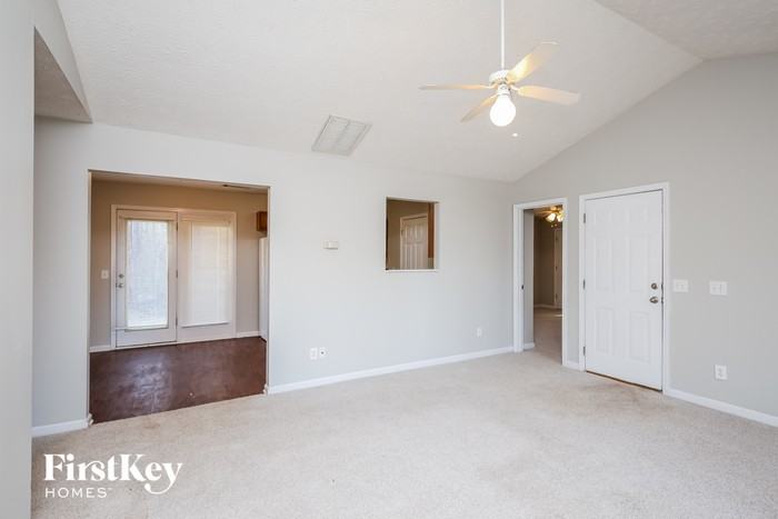 5467 Bethel Rd - Photo 3 of 14