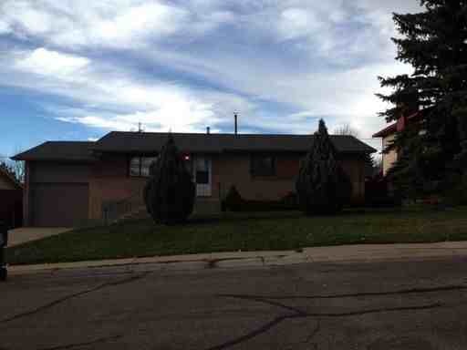 704 Golden Hill St - Photo 2 of 19