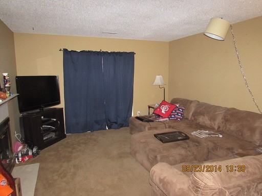 4 Manor Blvd - Photo 2 of 7