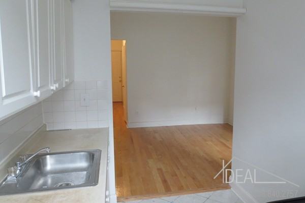 825 Hart St 1L - Photo 3 of 6