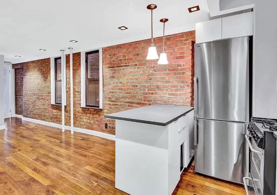 126 Mulberry St #4F - Photo 2 of 7