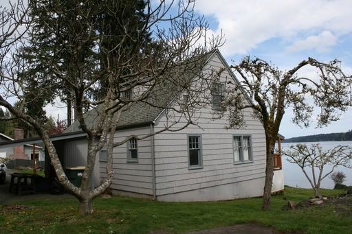 2914 Madrona Beach Rd NW - Photo 3 of 18