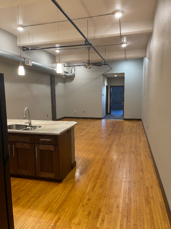 128 South Santa Fe Avenue - Photo 3 of 8