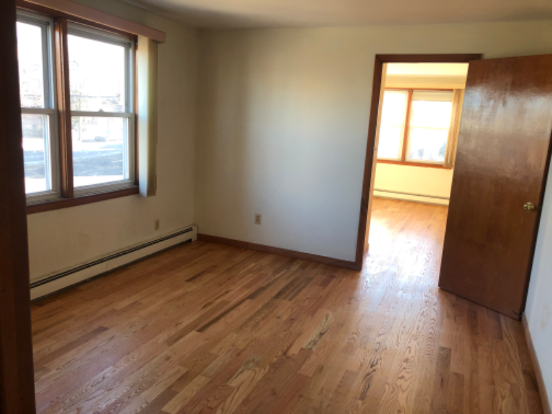 2048 E Main St - Photo 7 of 13