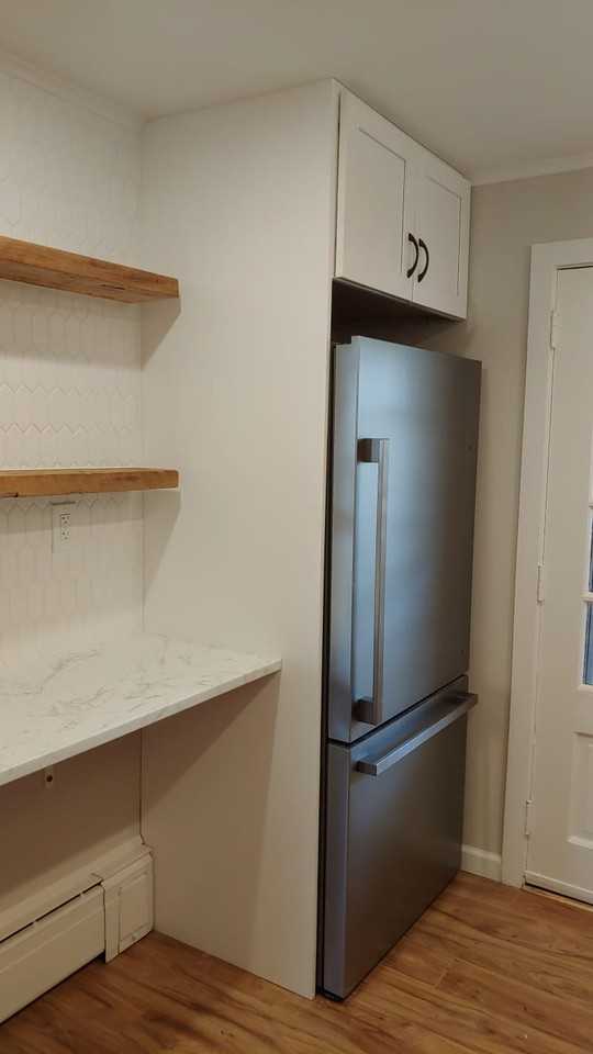 9 Greenlawn Dr #2 - Photo 2 of 21