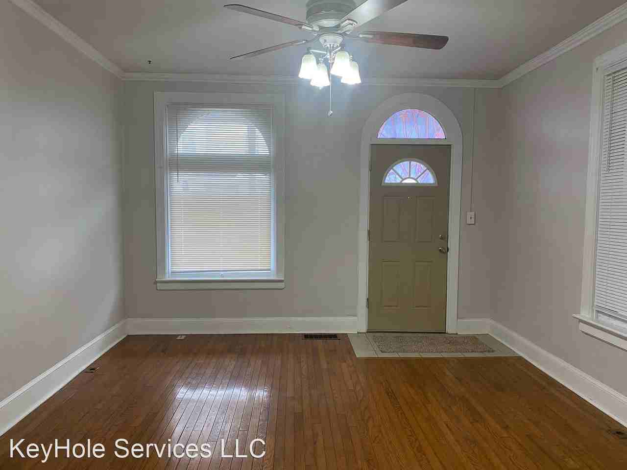 443 N Mulberry St - Photo 2 of 18