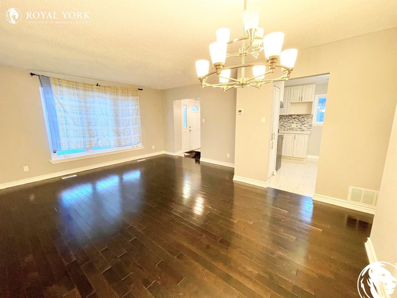 322 Burrows Hall Blvd #1 - Photo 2 of 18