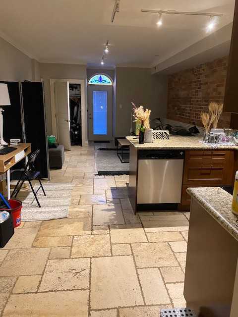 338 Manning Ave - Photo 3 of 7