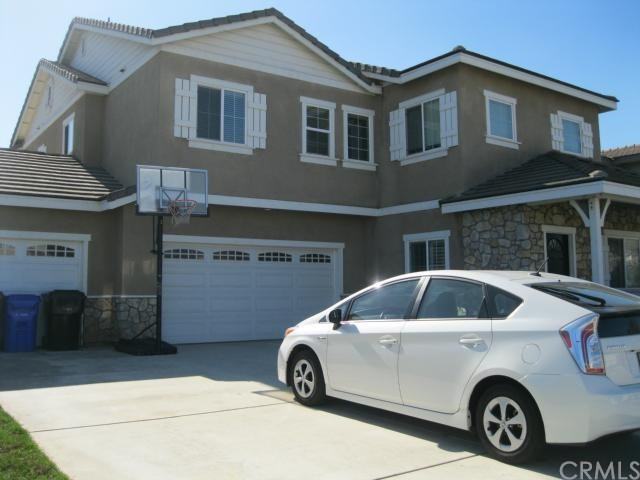 5165 W Clair St - Photo 2 of 12